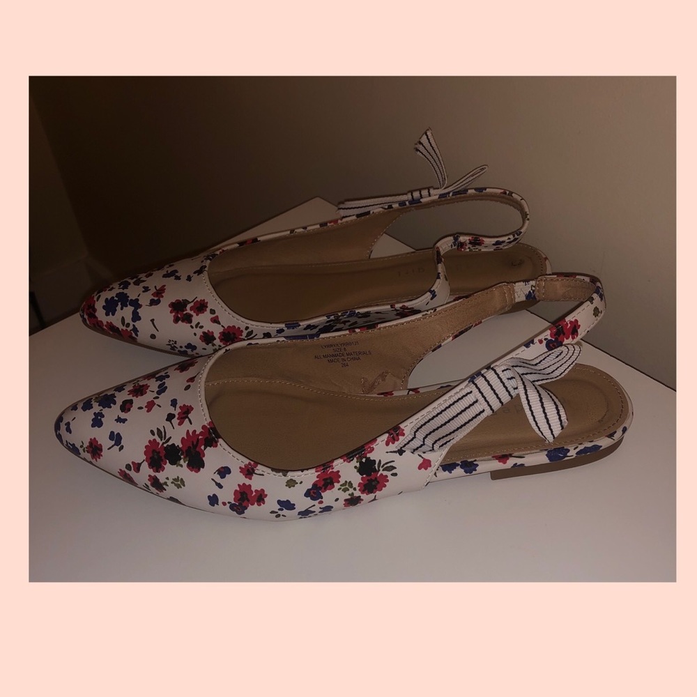 Shoes - Picture 3 of 6